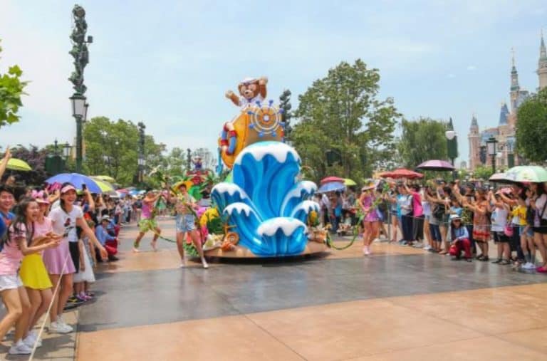 Splashing Summer 2018 at Shanghai Disney Resort, Duffy Pre-Parade