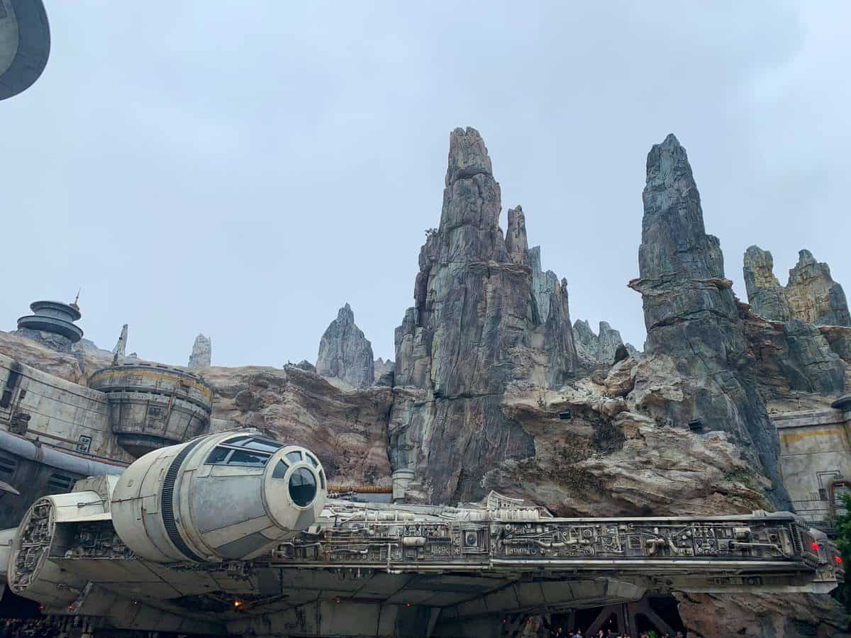 millennium falcon star wars galaxys edge opening day review pov 4