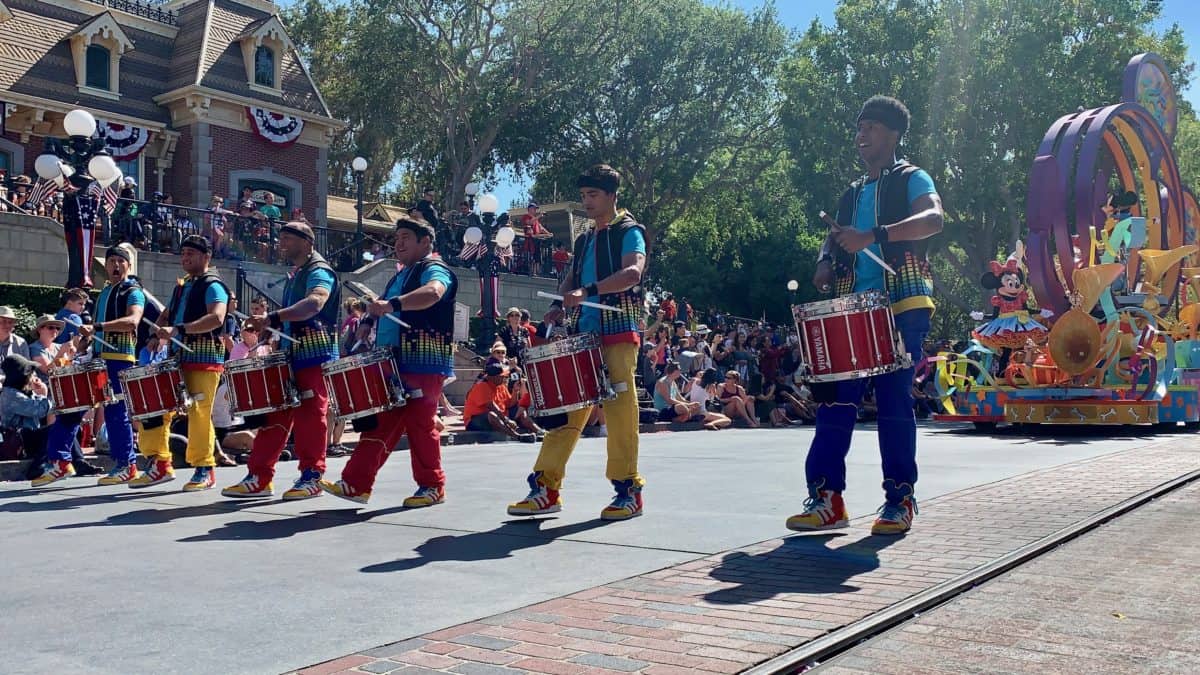 final mickeys soundsational parade showing disneyland park july 2019 3