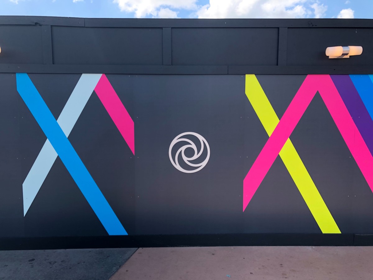 epcot construction walls paint design innoventions west oct 2019 14