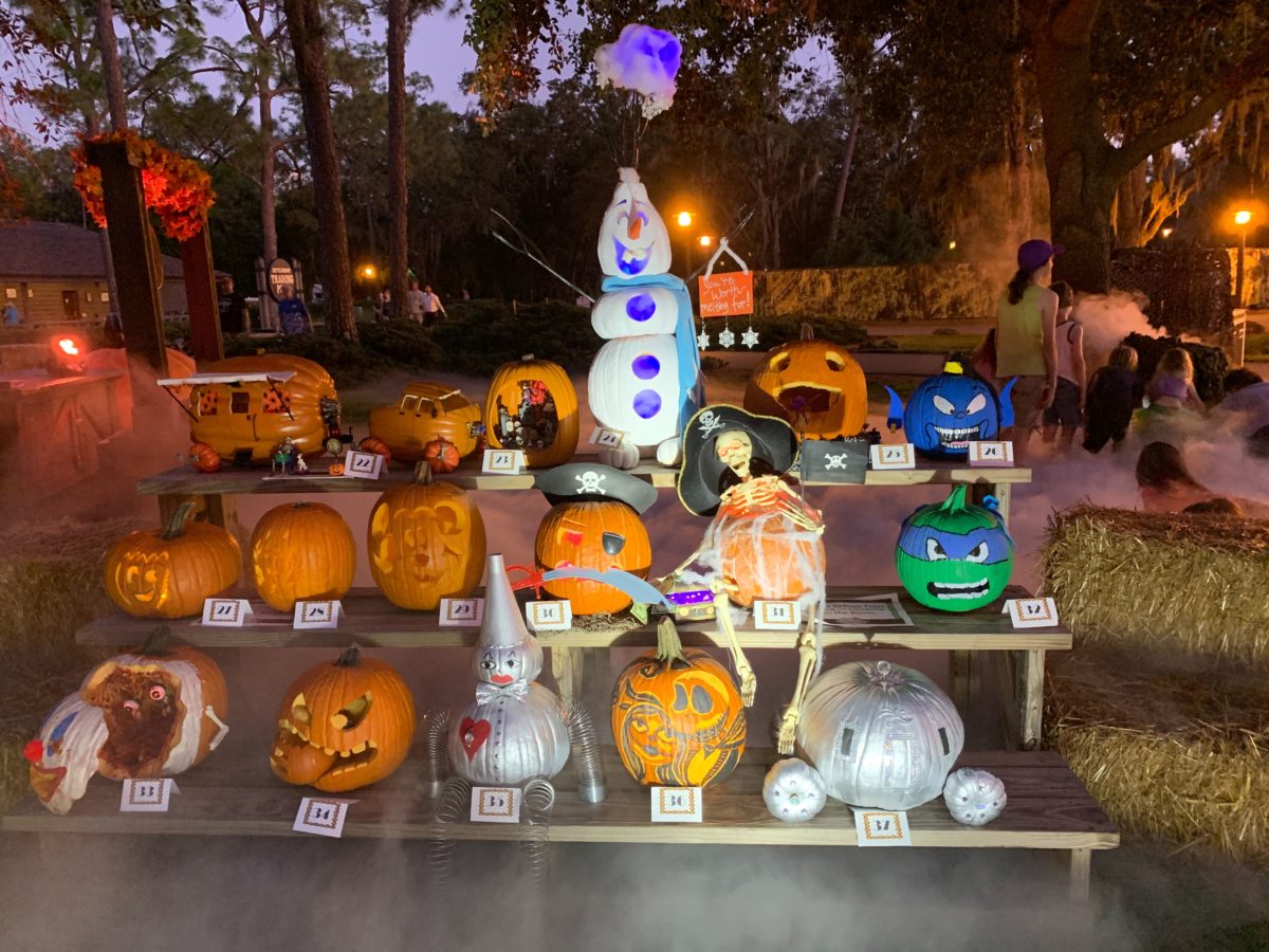 fort wilderness pumpkin display 2019 10