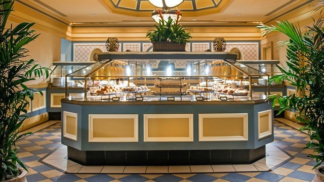 Captain's Grille at Disney's Yacht Club