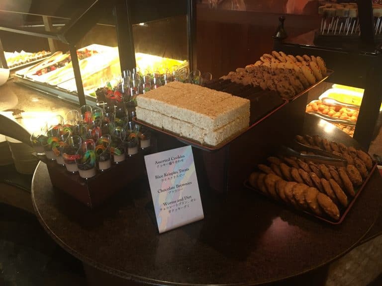 the kids' desserts from dinner at Makahiki, the buffet restaurant at the Aulani