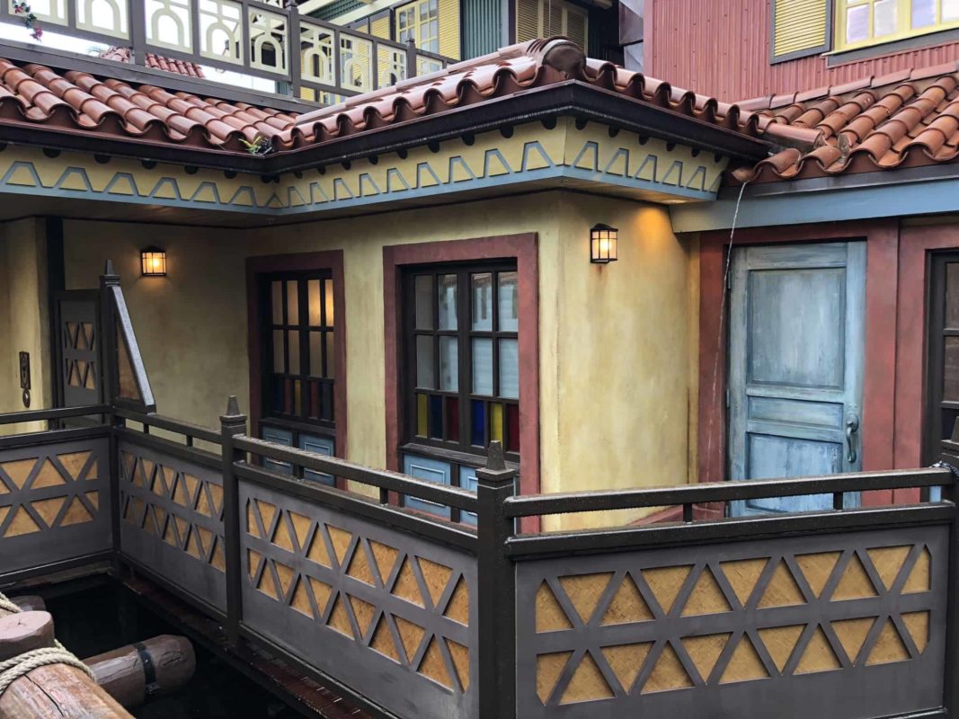 Photos Walls Come Down Door Revealed For Captain S Quarters Club 33 Location In Adventureland At The Magic Kingdom Wdw News Today