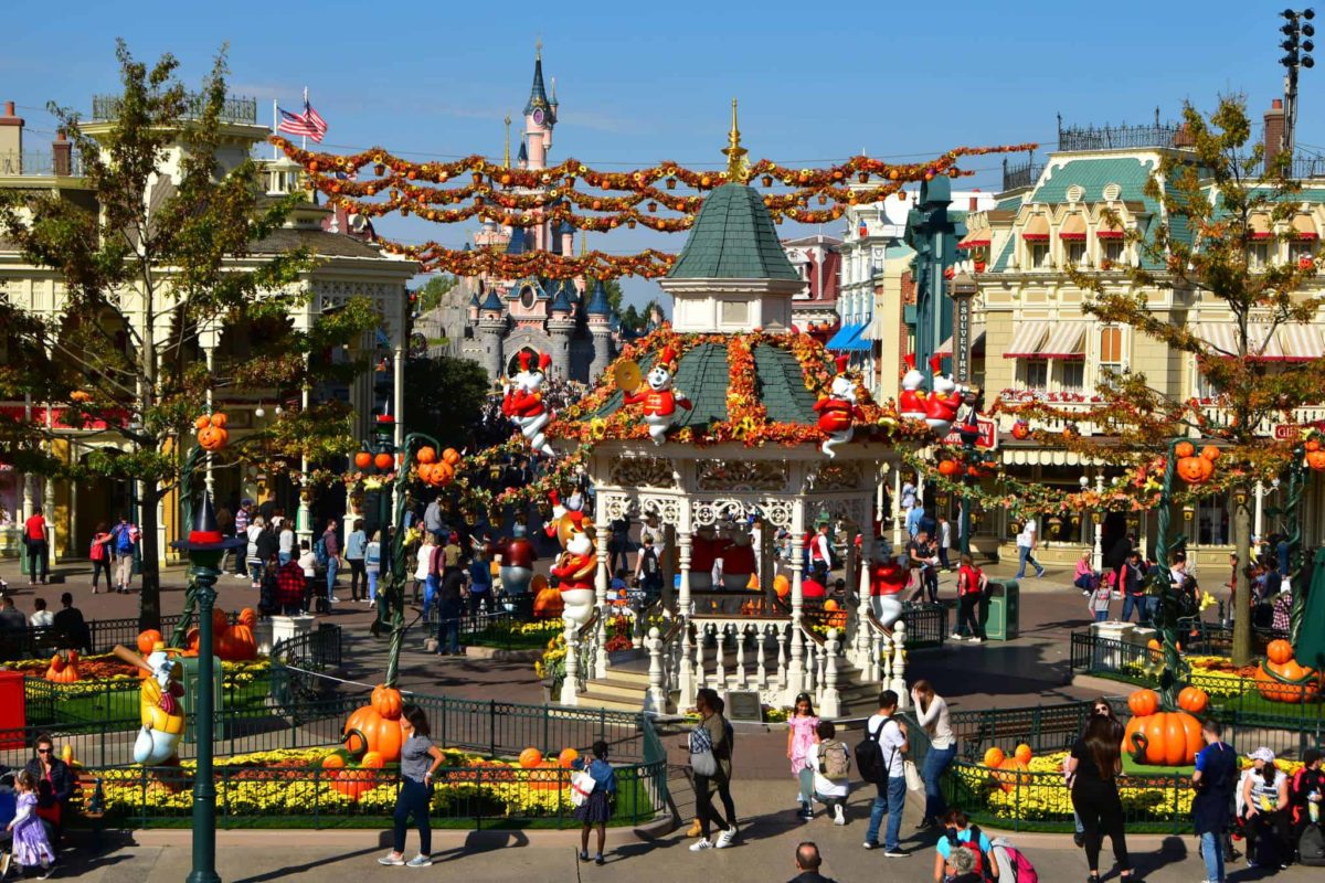PHOTO REPORT Disney's Halloween Festival Has Begun at Disneyland Paris