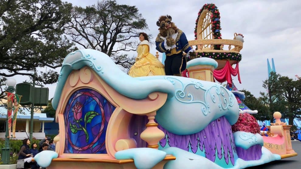 PHOTO REPORT: Tokyo Disneyland 2018 Christmas Highlights (Front-Row Parade Pics, Holiday Country ...