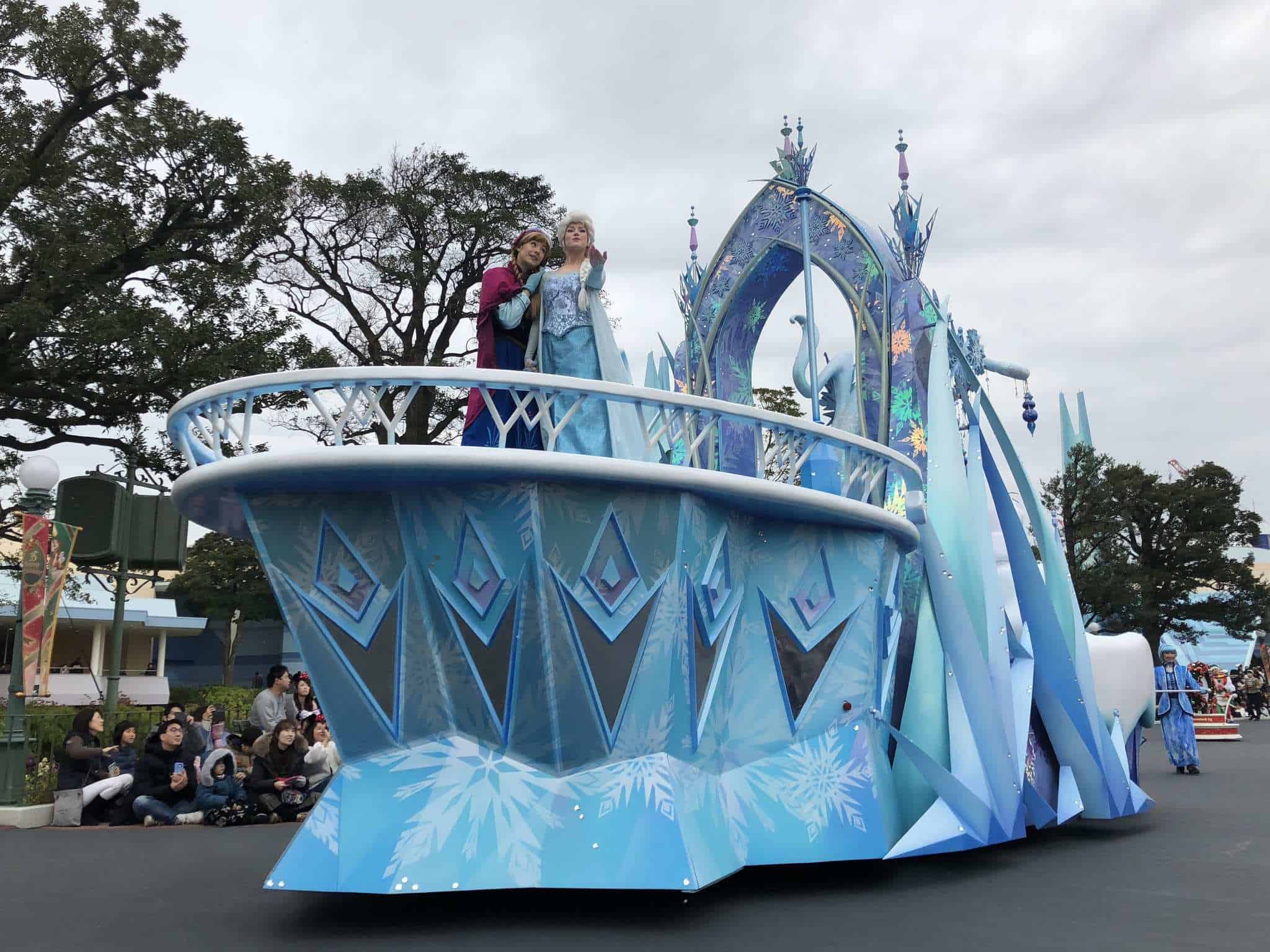 photo-report-tokyo-disneyland-2018-christmas-highlights-front-row