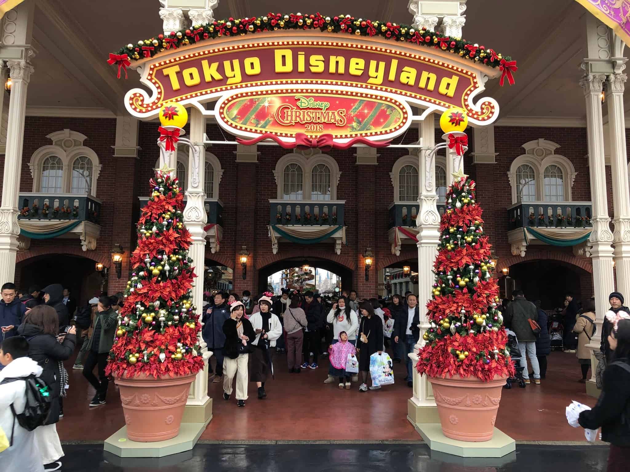 photo-report-tokyo-disneyland-2018-christmas-highlights-front-row