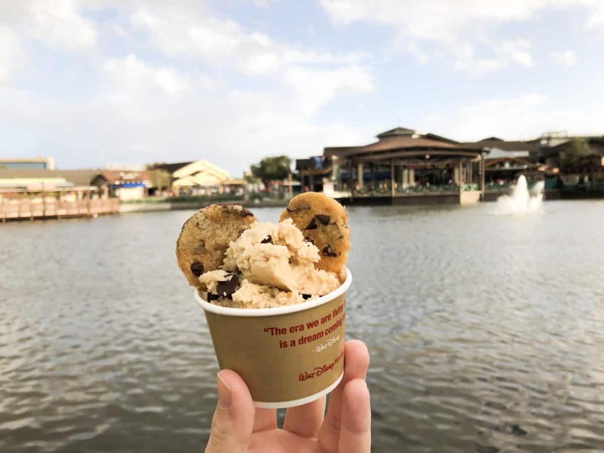 Disney Springs aristocrepes cookie dough