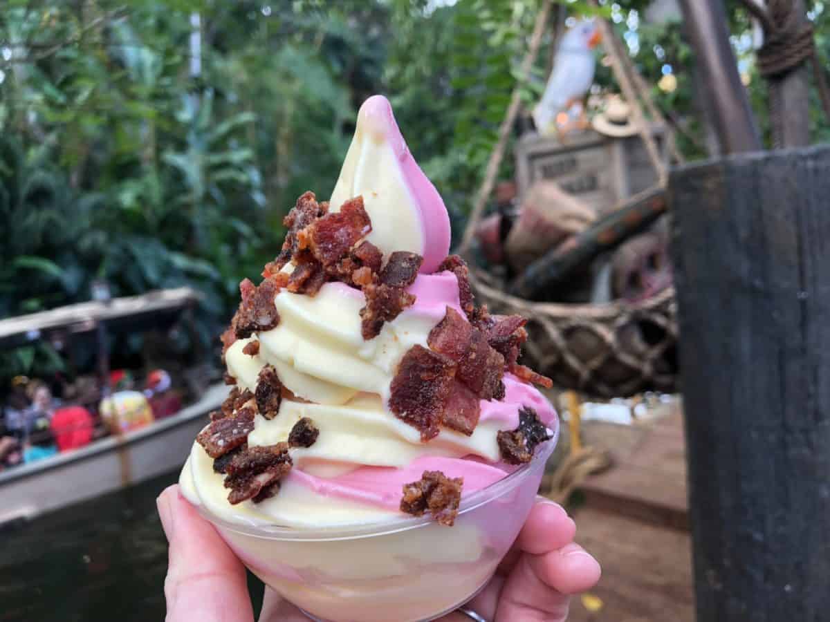 disneyland christmas day 2018 tropical hideaway bacon dole whip