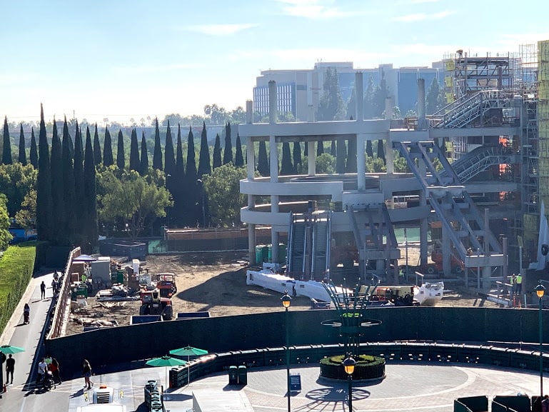 disneyland resort mickey and friends parking structure construction