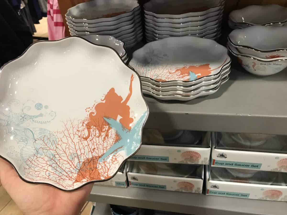 character warehouse dec 2018 mermaid plates close up