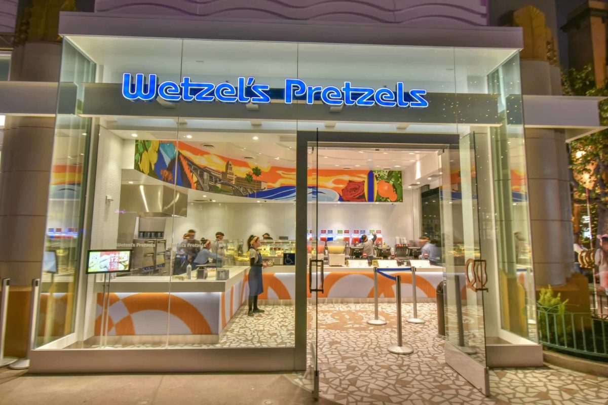 Wetzel's Pretzels New Store Downtown Disney