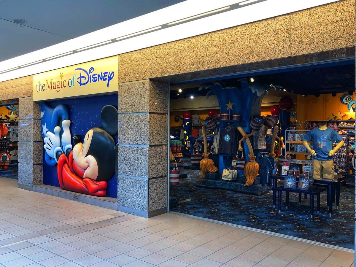 PHOTOS, VIDEO New "Magic of Disney" Store Opens at Orlando
