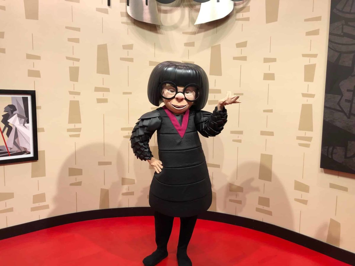 PHOTOS, VIDEO: The Edna Mode Experience Meet and Greet Opens at Disney ...