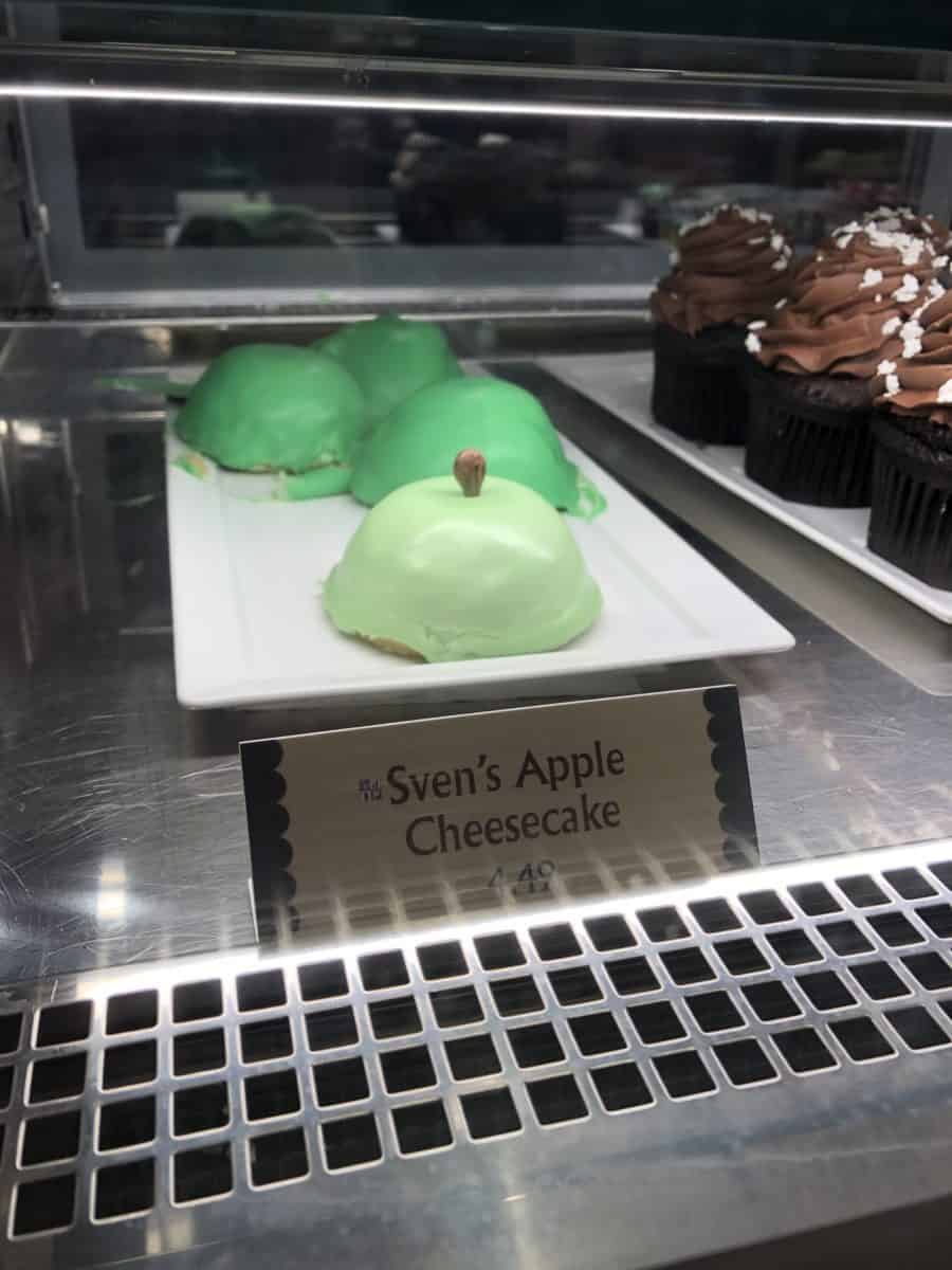 sven apple cheesecake kringla bakeri norway epcot