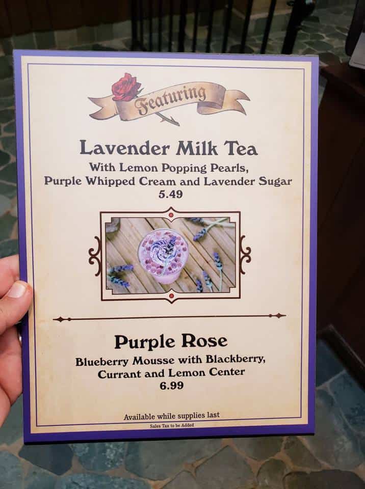 Red Rose Taverne has not only the Purple Rose, but also Lavender Milk Tea for their Potion Purple treat options.