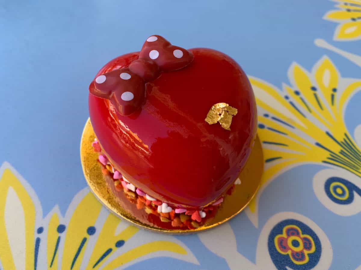 GUIDE Valentine's Month Specialty Foods Disneyland Resort 2019