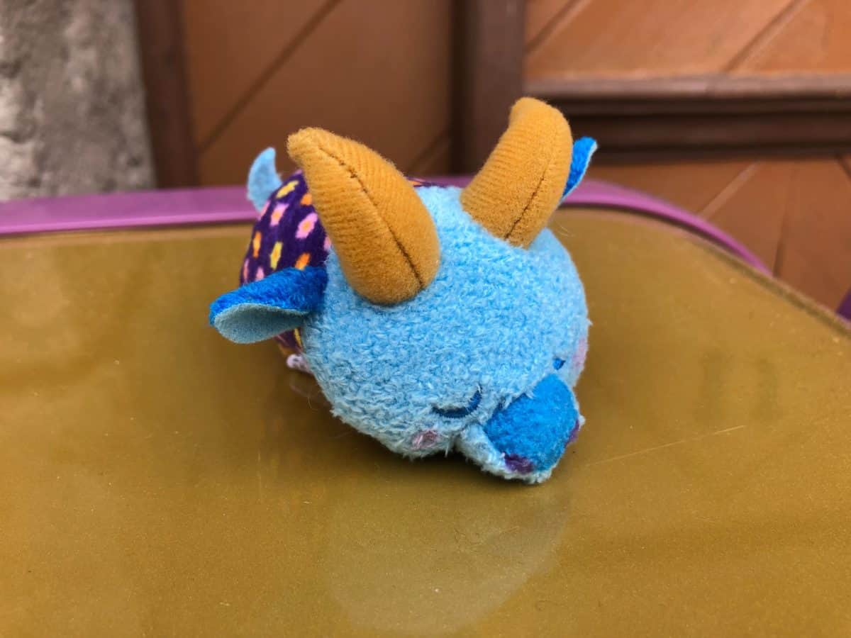 dinosaur tsum tsum