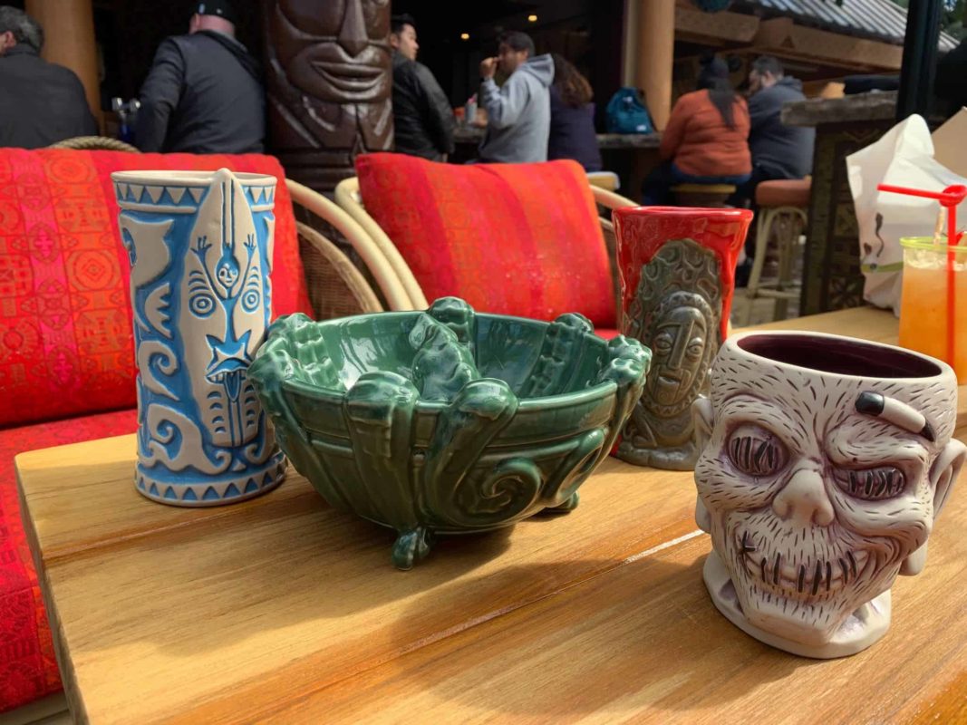 PHOTOS, REVIEW New Drinks, 4 New Souvenir Mugs Released at Trader Sam