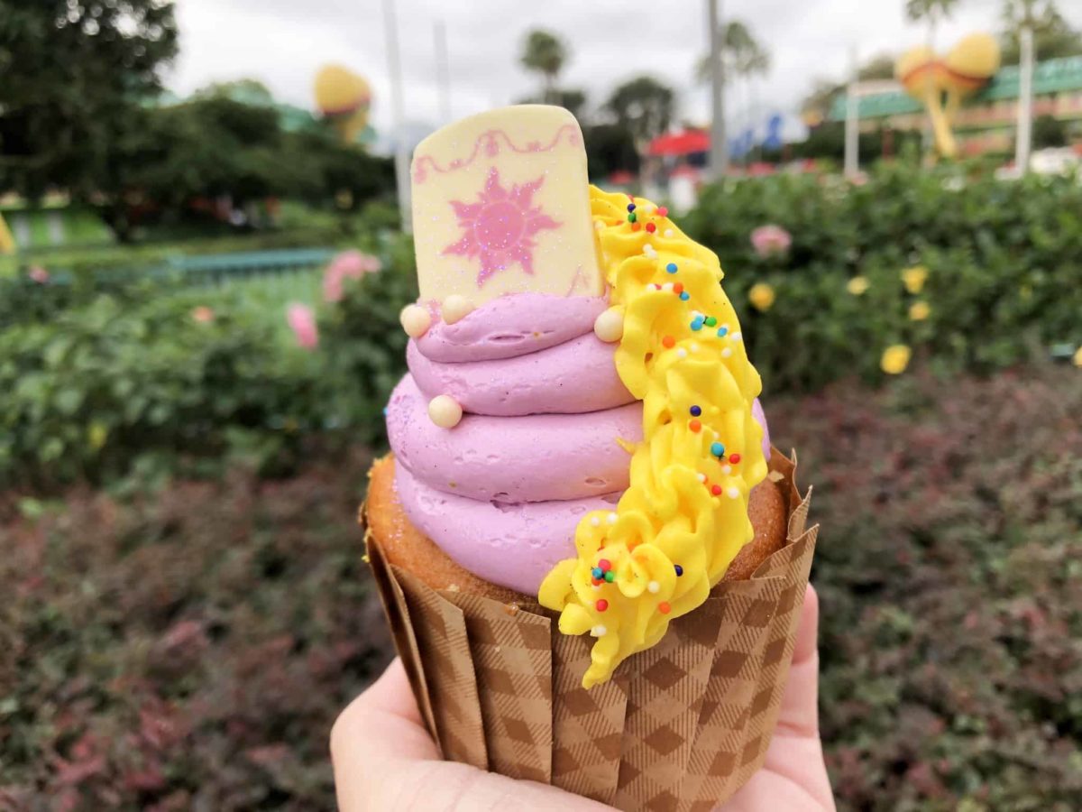 Tangled Cupcake