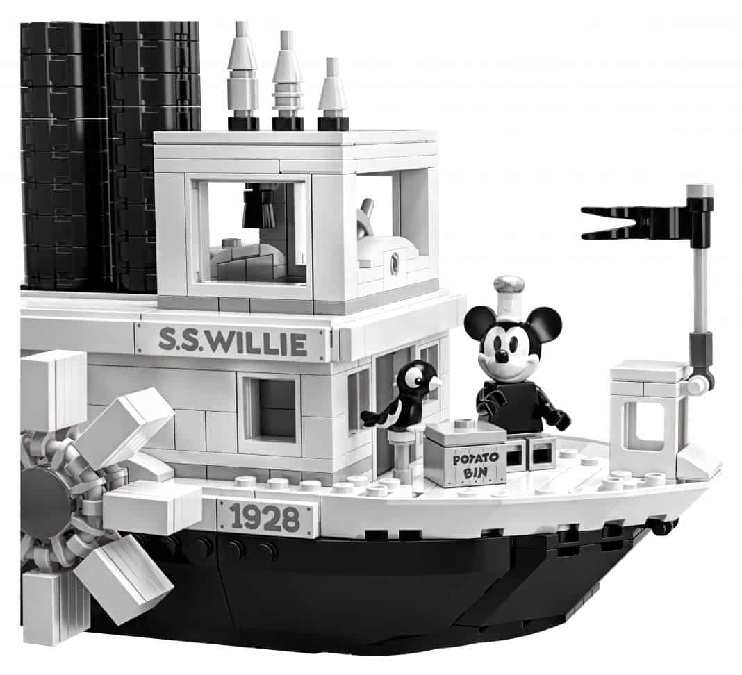 steamboat willie lego 24