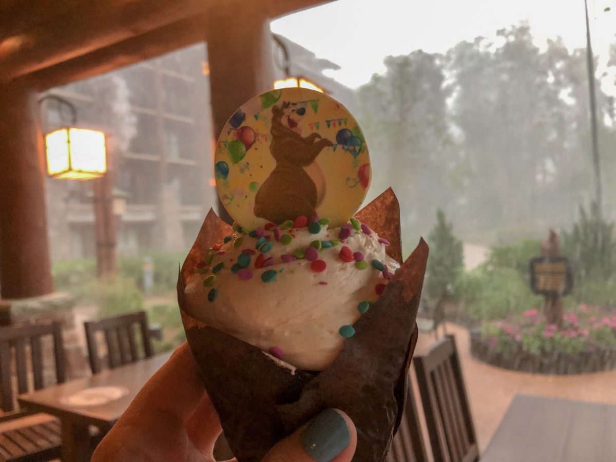 Humphrey the bear cupcake
