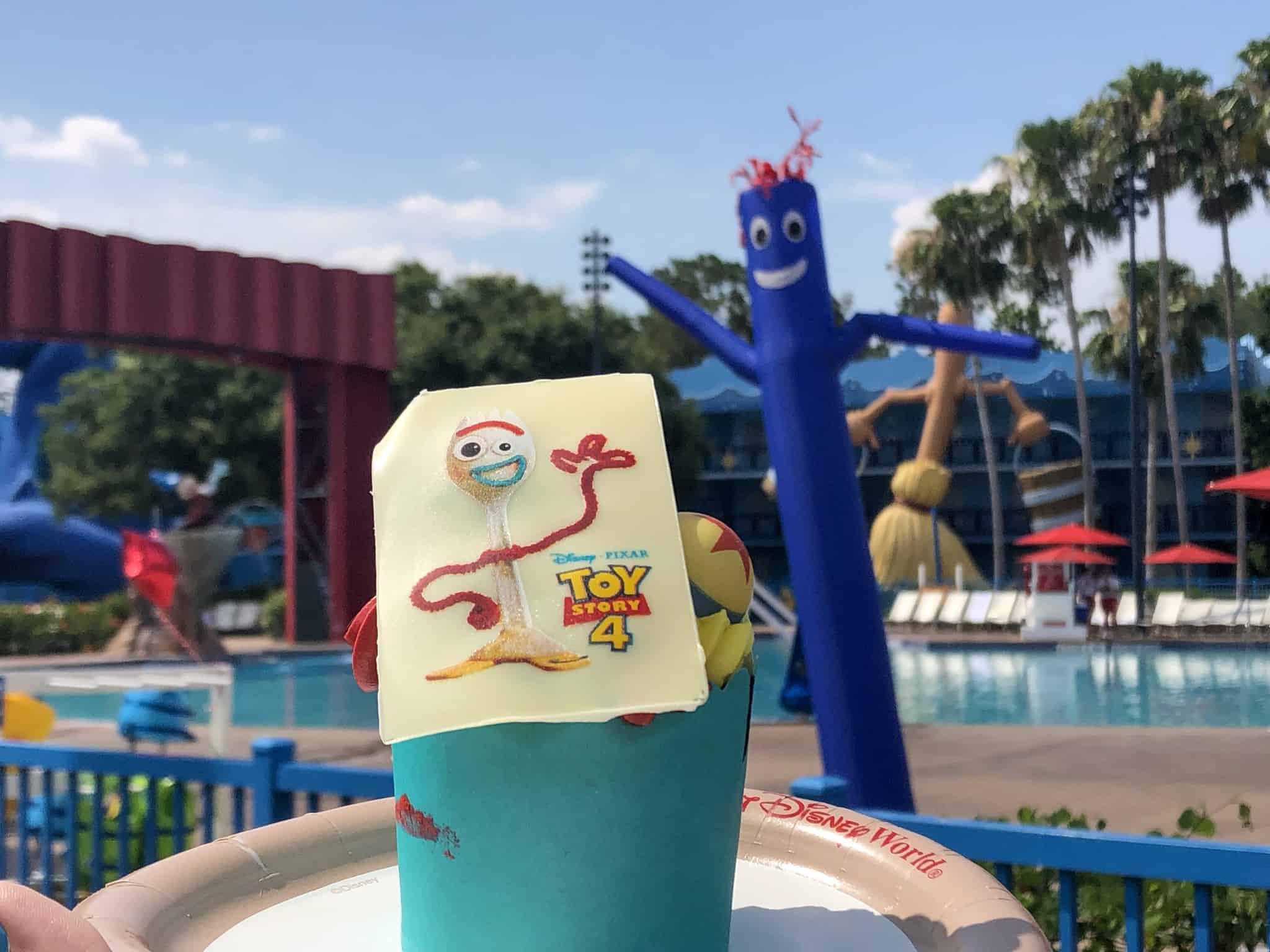 Review Toy Story 4 Forky Cupcake Premieres At Disney S All Star Movies Resort Wdw News Today