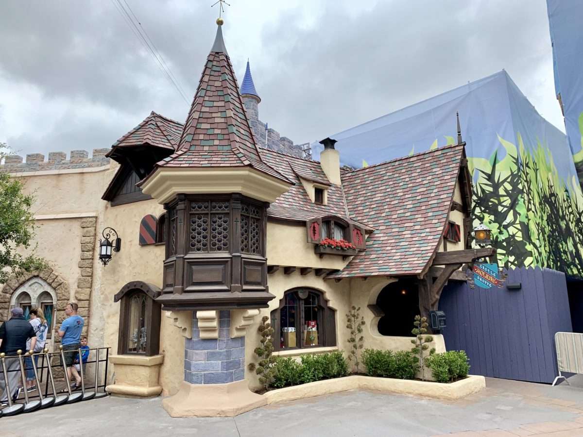 Sleeping Beauty Castle Update New Color Scheme May 9 2019