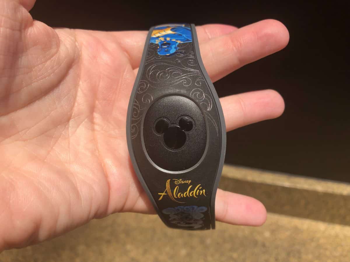 PHOTOS: New Limited-Edition "Aladdin" Genie MagicBand Now Granting ...