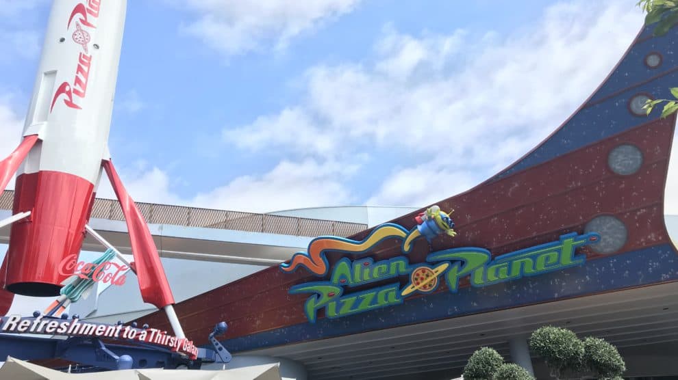 planet pizza disneyland