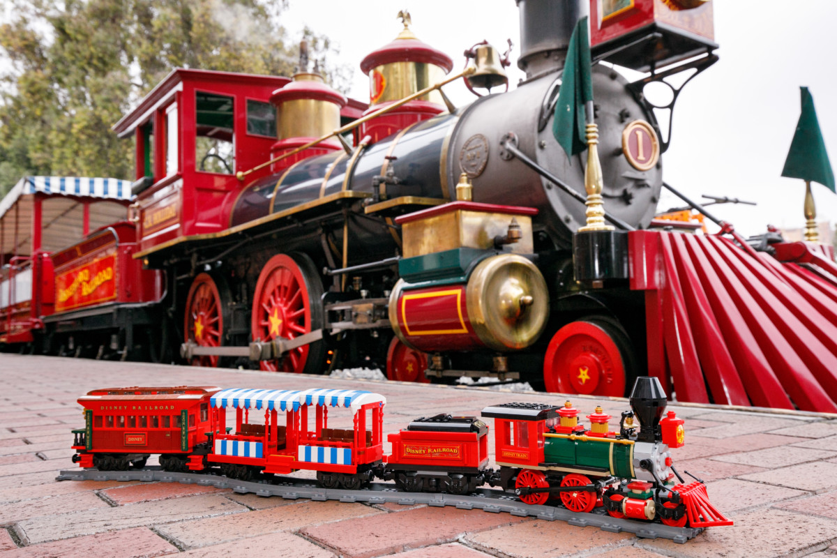 disney railroad train set lego