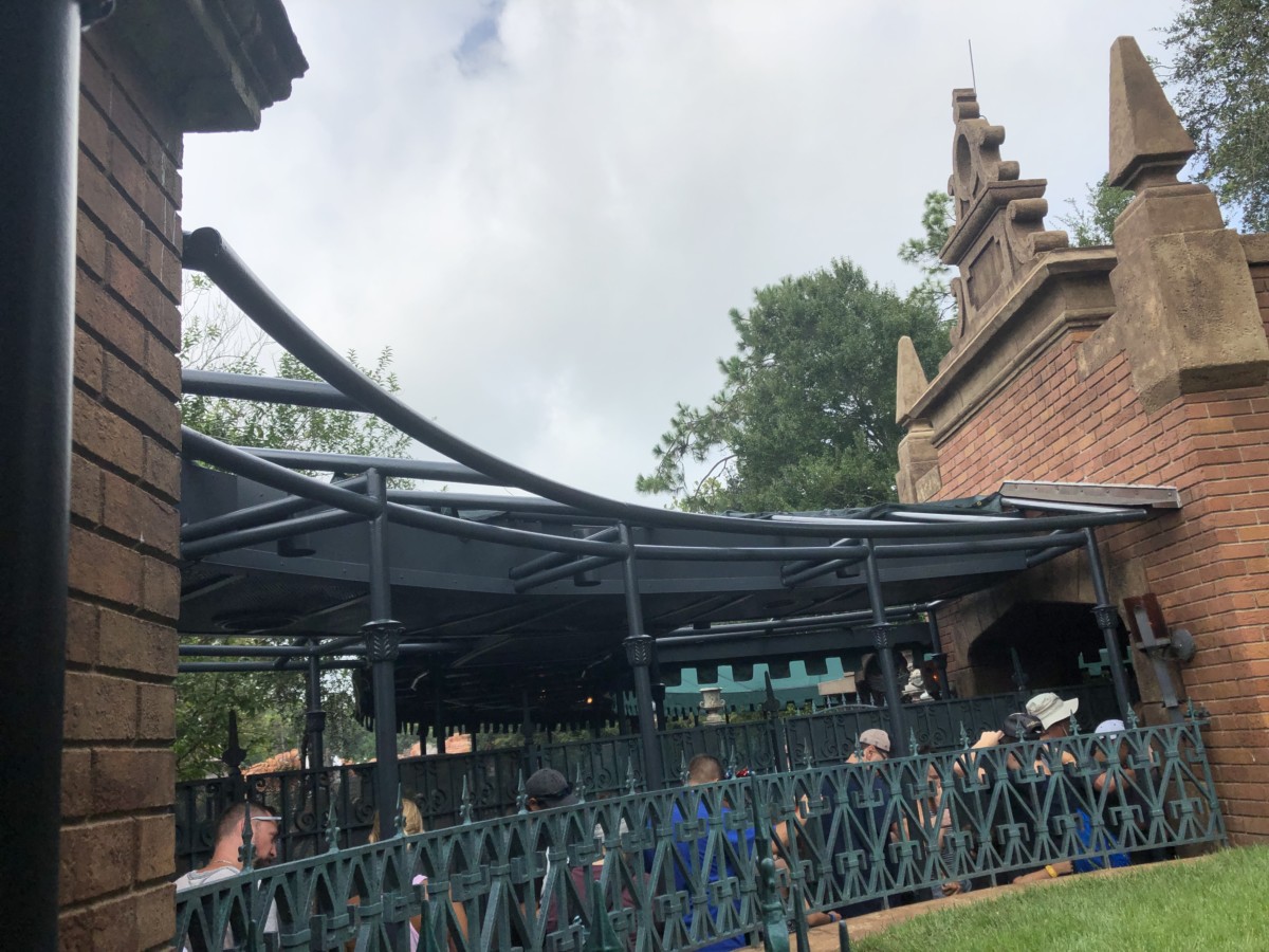 Photo Report Magic Kingdom 8 18 19 More Halloween Decorations