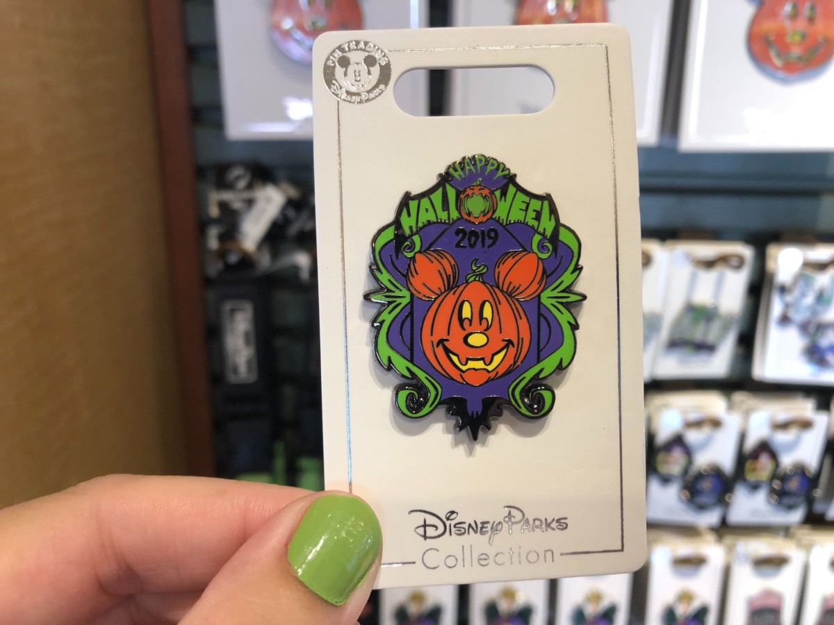 2019 Disney Parks Happy Halloween Scientist Chip & Dale Disneyland 2 Pin Set