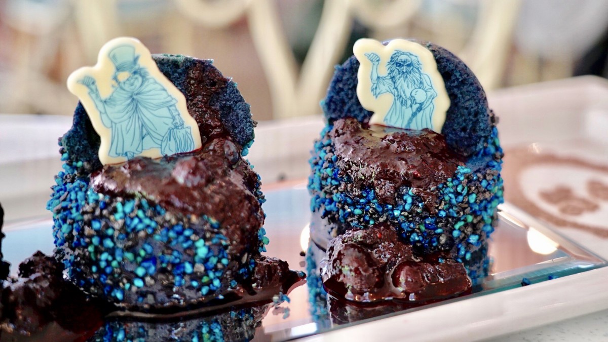 Sliders Materialize and "Hitchhiking" Ghost Blue Velvet Cake Trio Haunted Mansion 50th Anniversary River Belle Terrace Disneyland