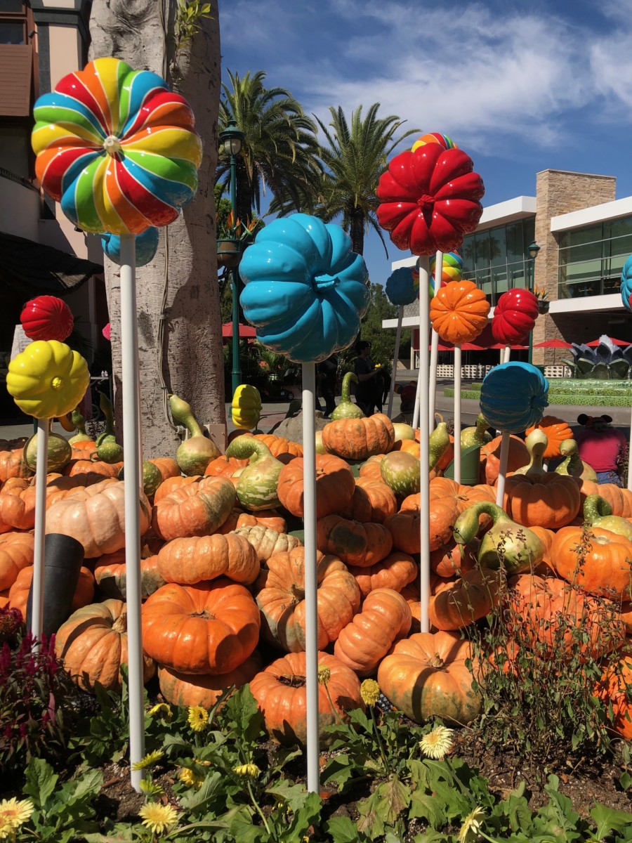 Photo Report Downtown Disney 9 15 19 Halloween Pumpkins Oogie