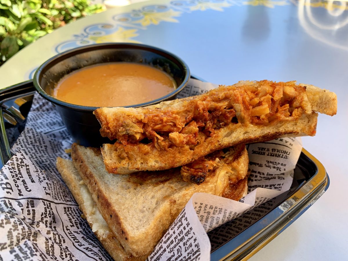 Jolly holiday toasted salsa roja chicken sandwich and pumpkin muffin halloween 2019 in disneyland park