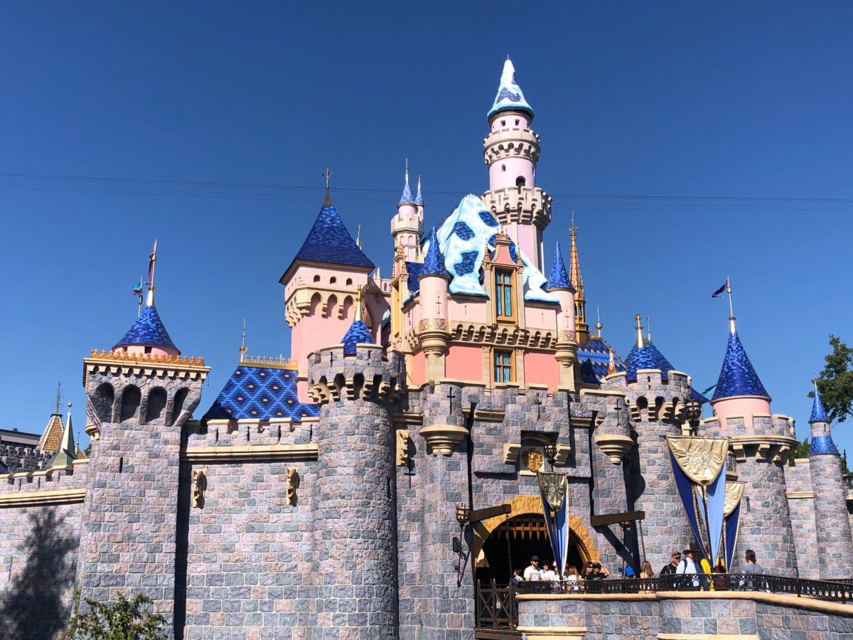 Photos Sleeping Beauty Castle Gets First Snow Capped Turrets Ahead Of