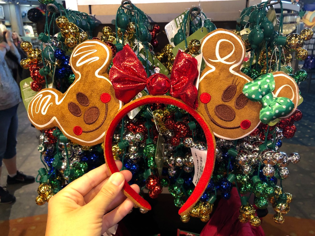 Disney Parks 4" Magical Christmas Day Parade 2019 Mickey Ornament Ceramic NEW