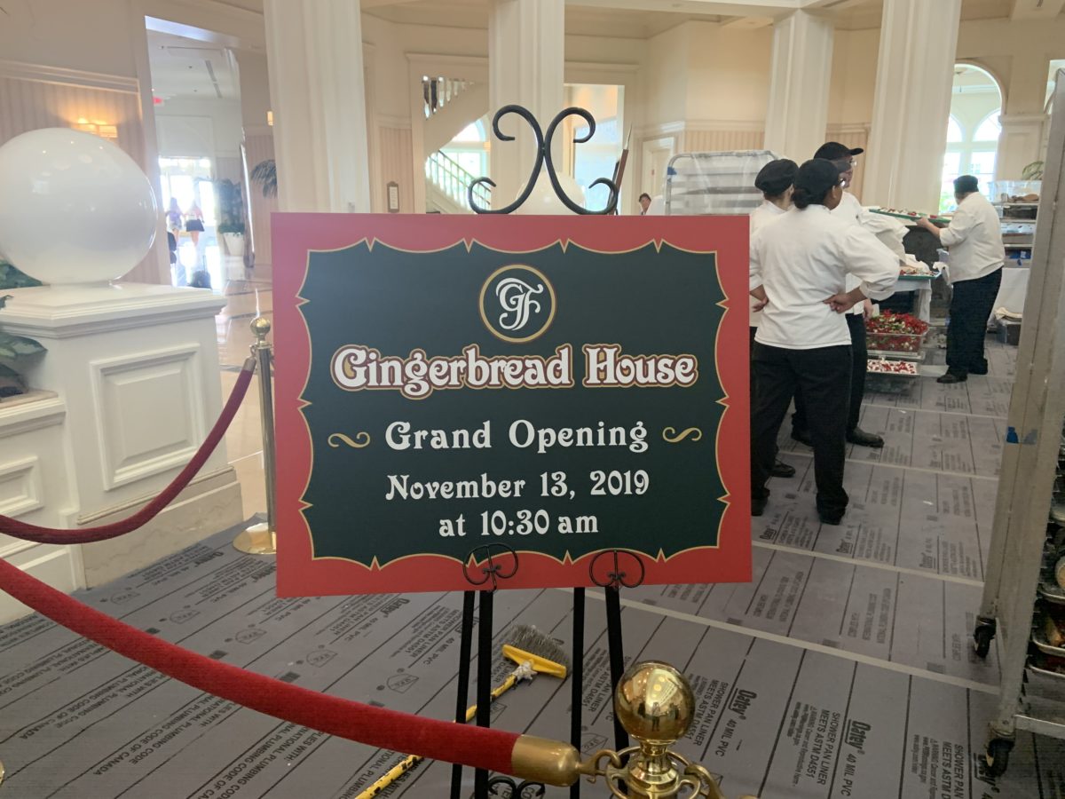 Grand Floridian Gingerbread House 2019 (6)