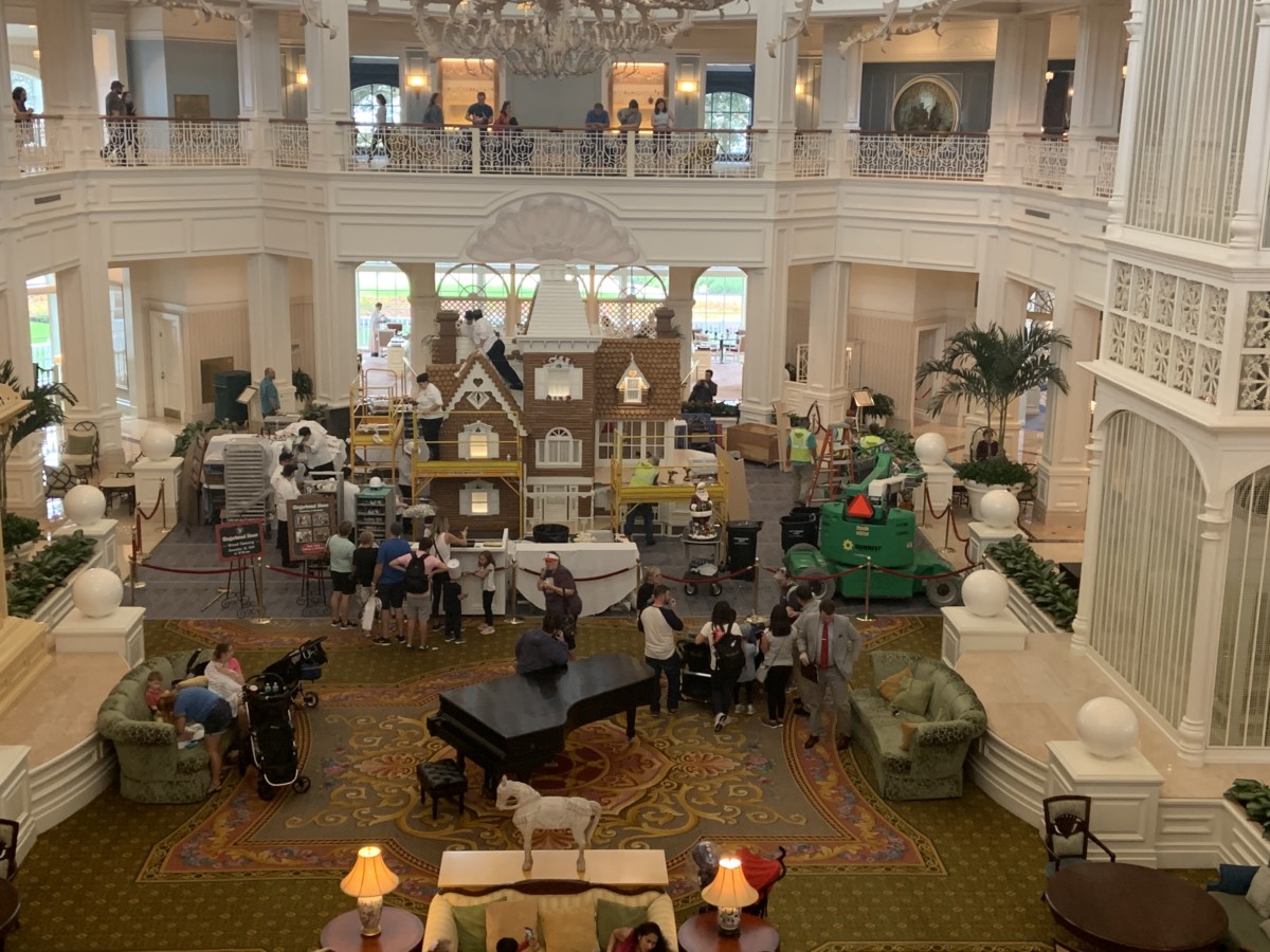 Grand Floridian Gingerbread House 2019 (1)
