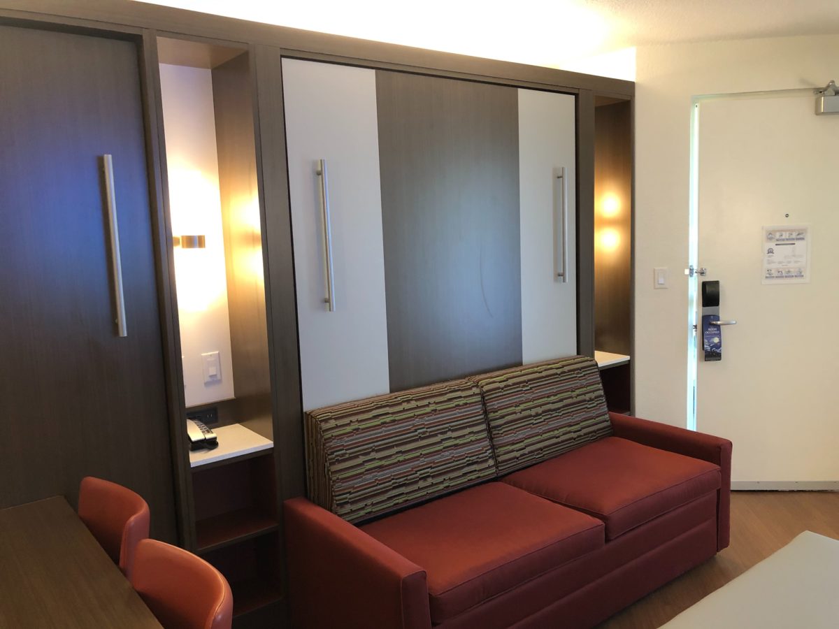 Photos Video Tour A Newly Refurbished Family Suite At Disney S
