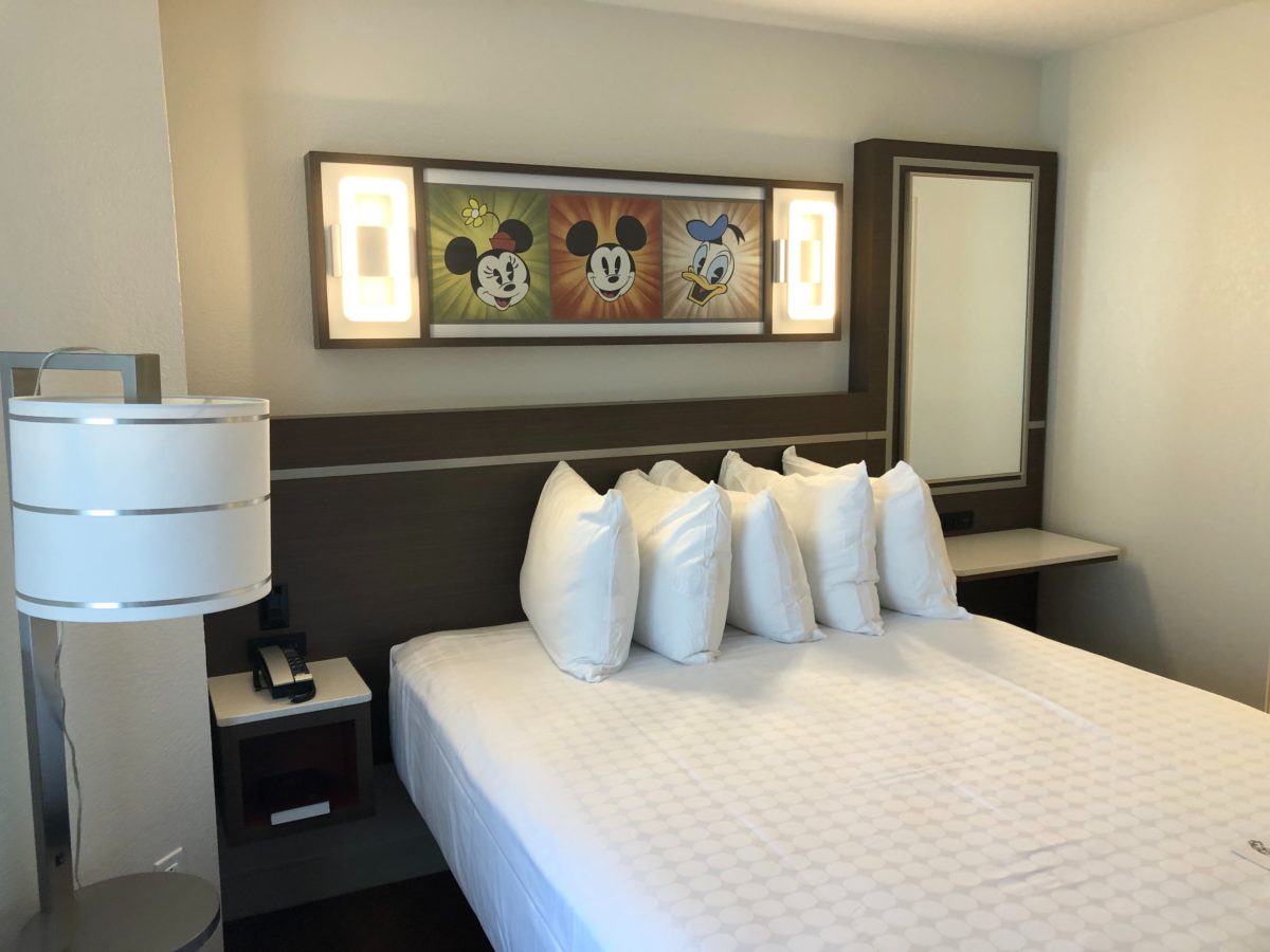 PHOTOS, VIDEO: Tour a Newly Refurbished Family Suite at Disney's All ...