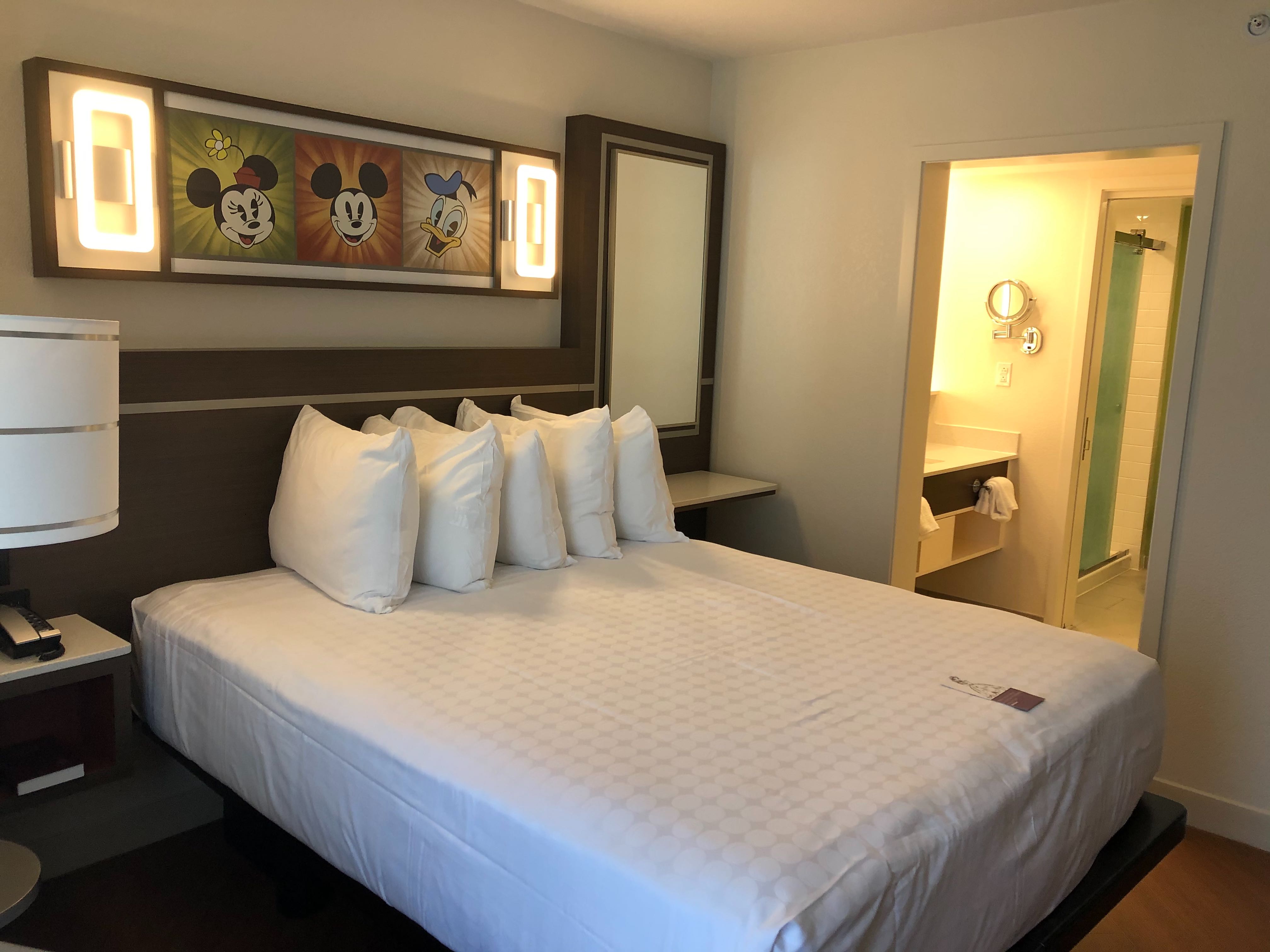 PHOTOS, VIDEO Tour a Newly Refurbished Family Suite at Disney's All
