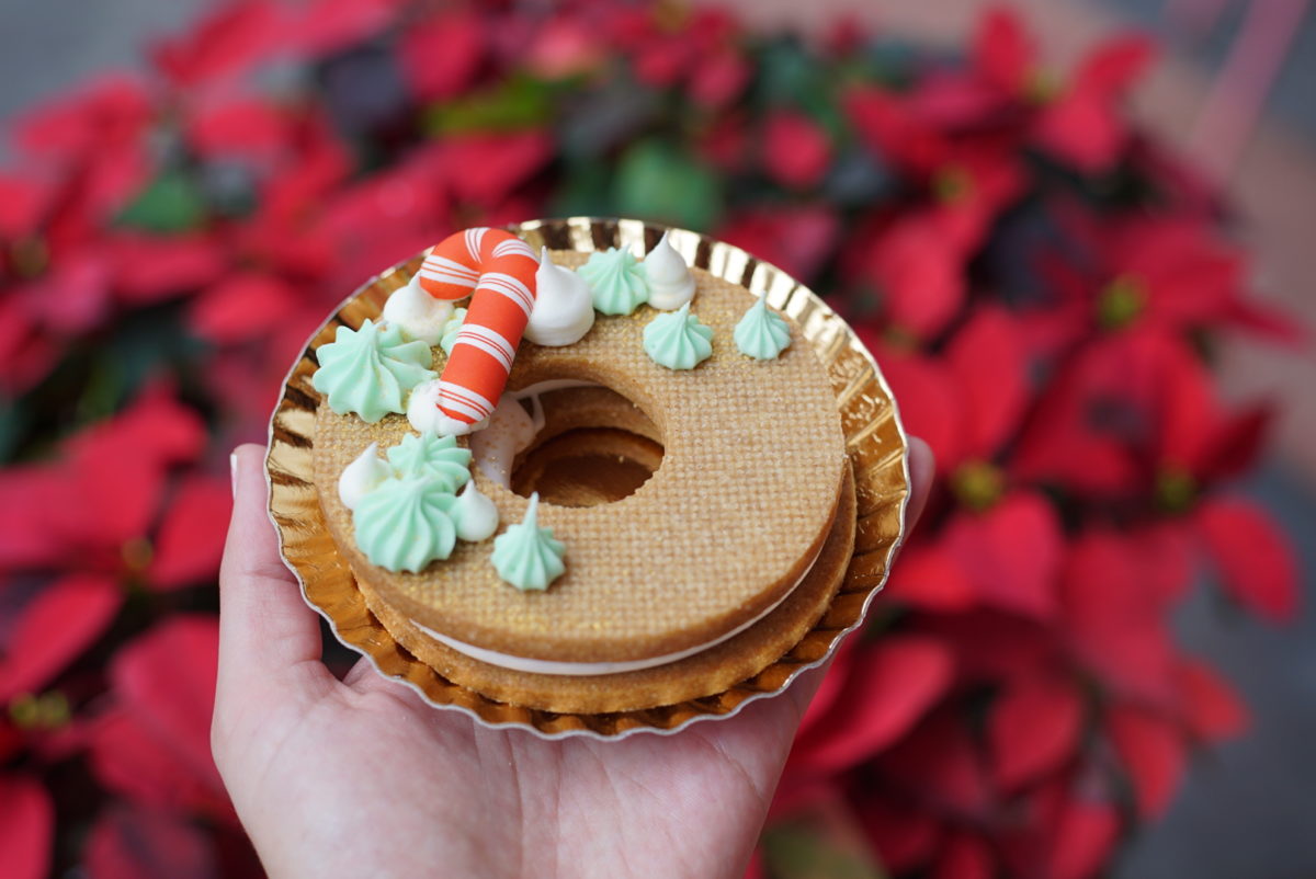 Holiday Wreath cookie