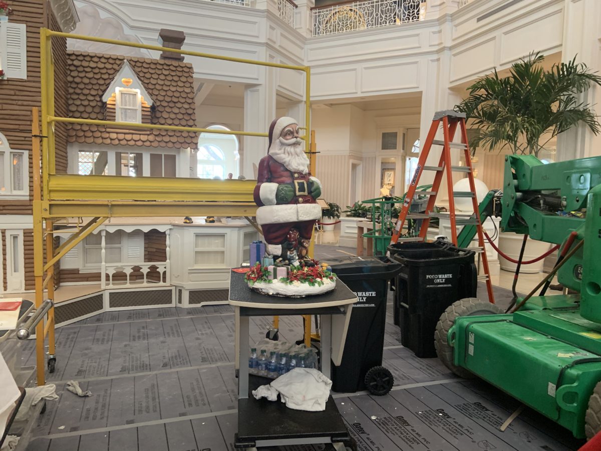 Grand Floridian Gingerbread House 2019 (4)