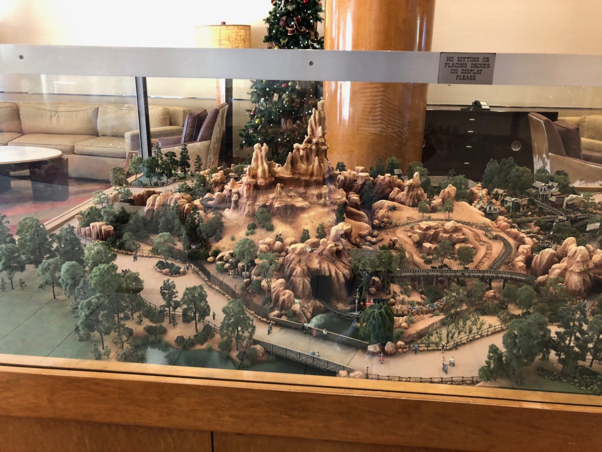 frontierland tower