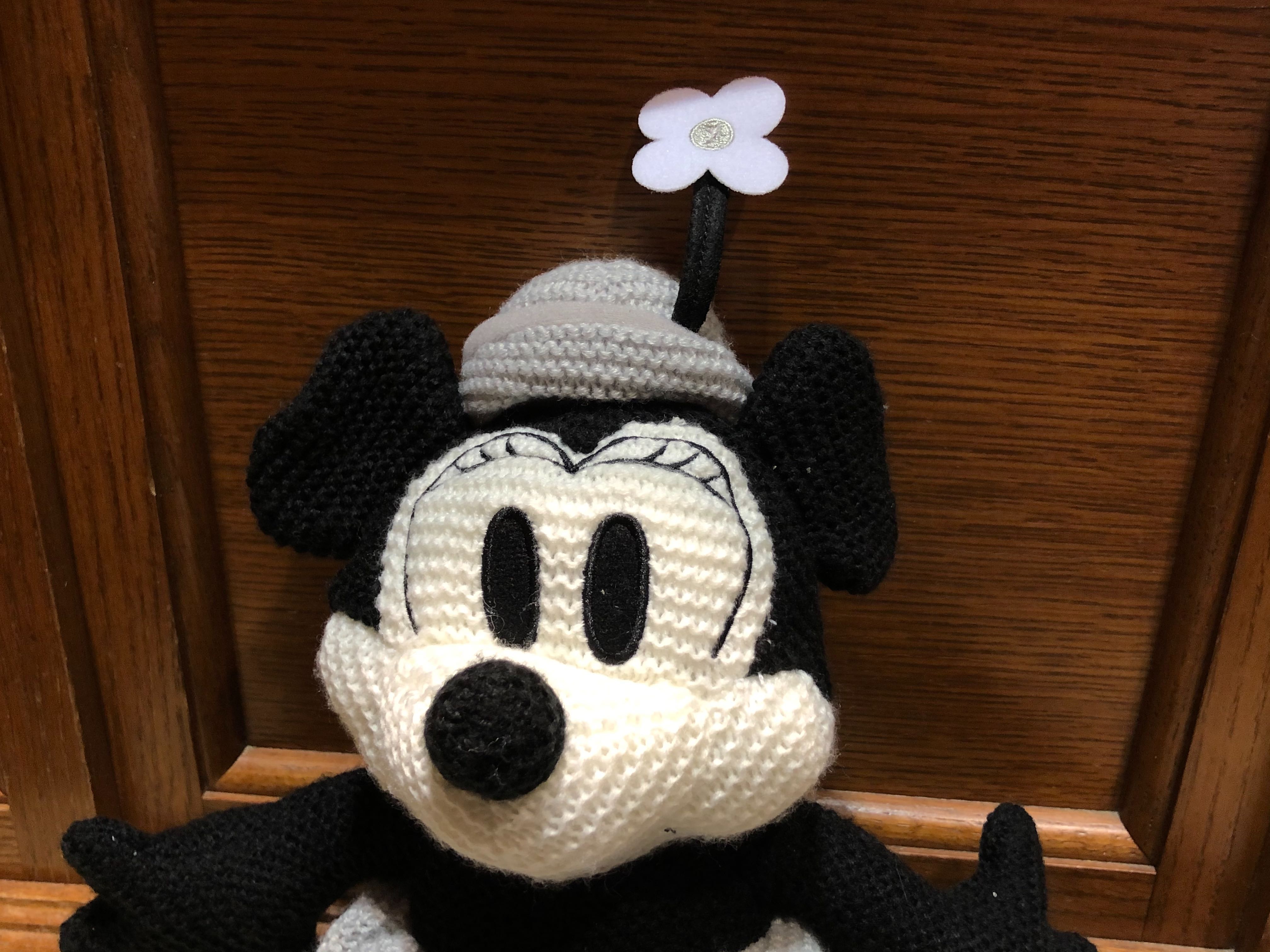 Minnie knit plush