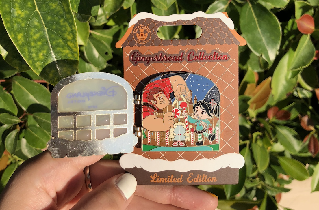 gingerbread collection pin dl hotel