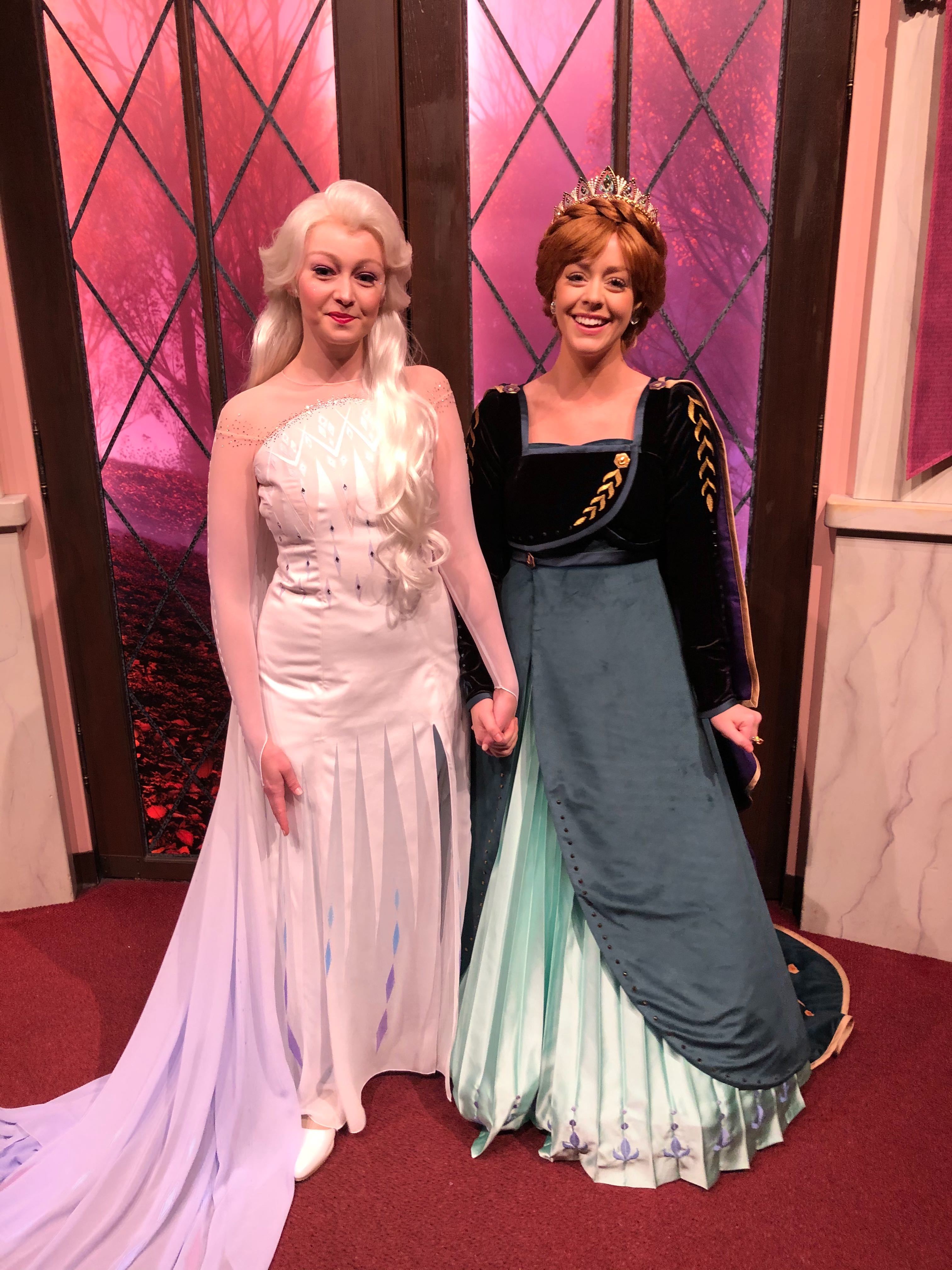 anna and elsa frozen 2 new costumes dca nov 2019 3